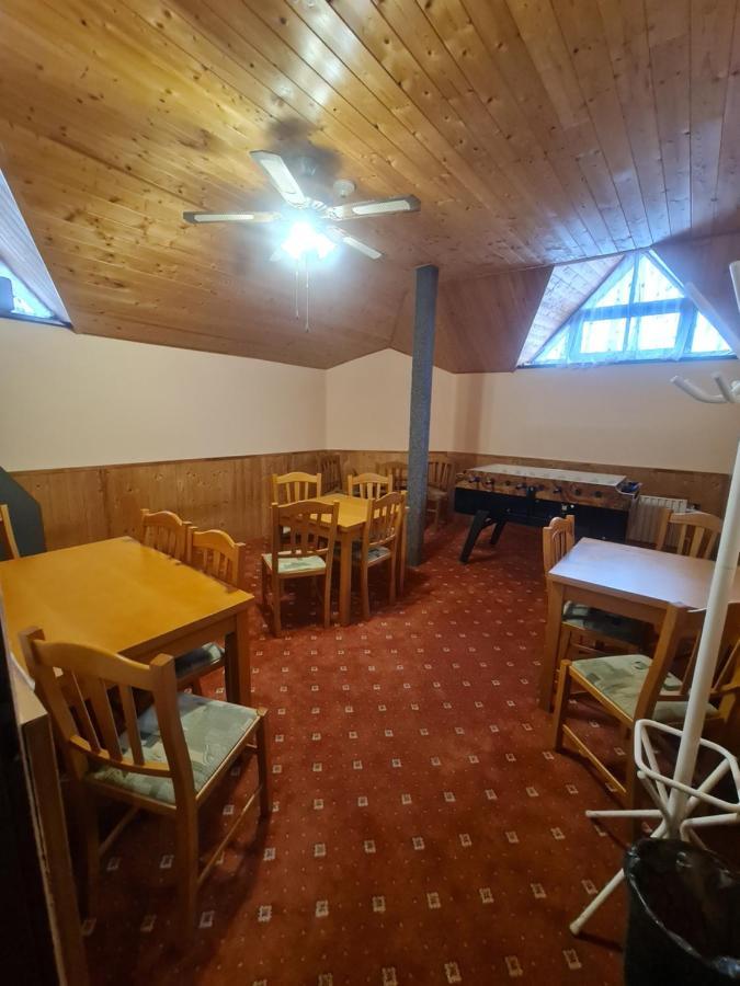 Garni Hotel Asas*** Мост Екстериор снимка