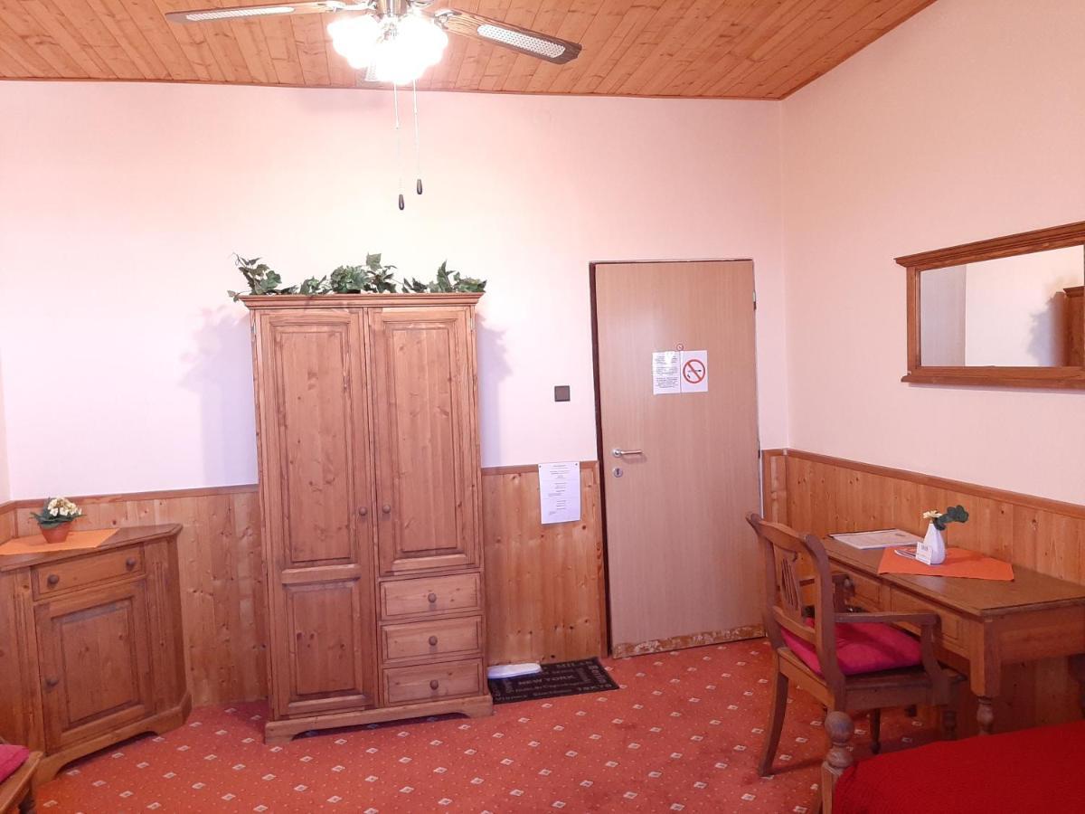 Garni Hotel Asas*** Мост Екстериор снимка