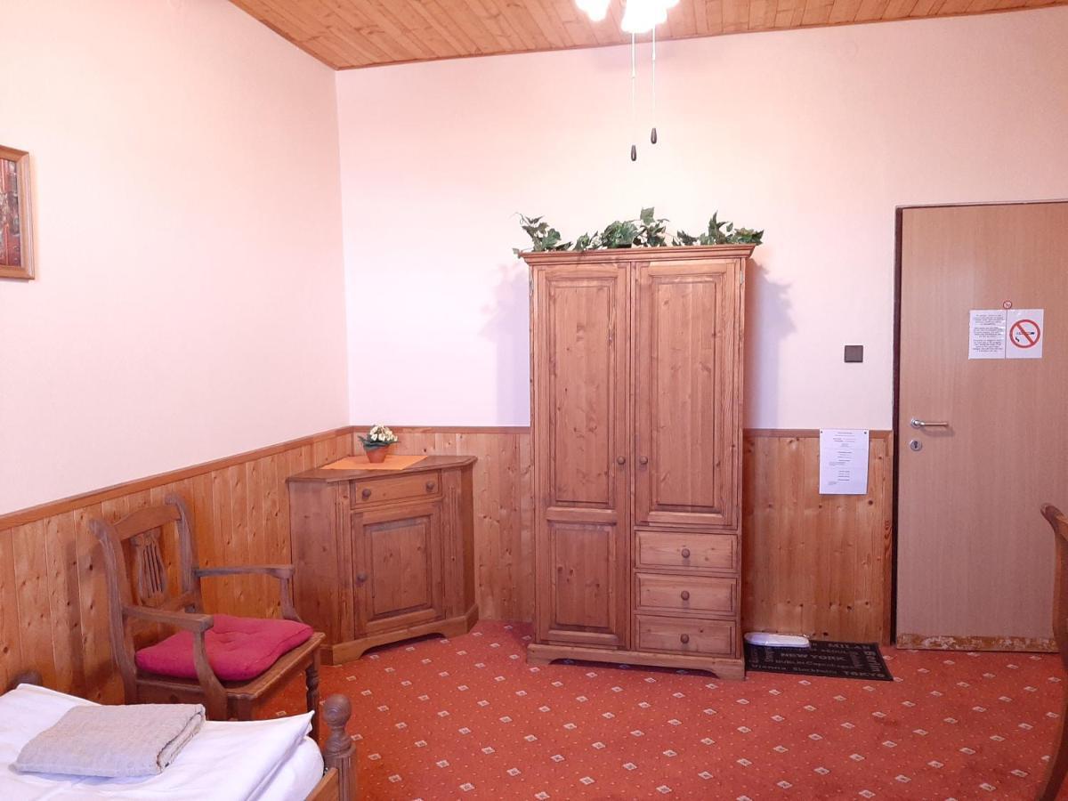 Garni Hotel Asas*** Мост Екстериор снимка