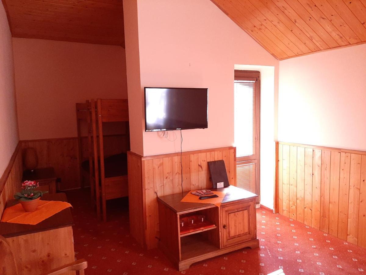 Garni Hotel Asas*** Мост Екстериор снимка